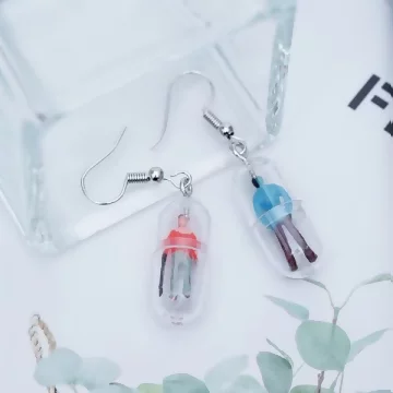 小人物膠囊×吊墜耳勾×隨機款.avif