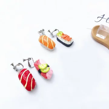 鮭魚軍艦壽司×螺旋耳夾.avif
