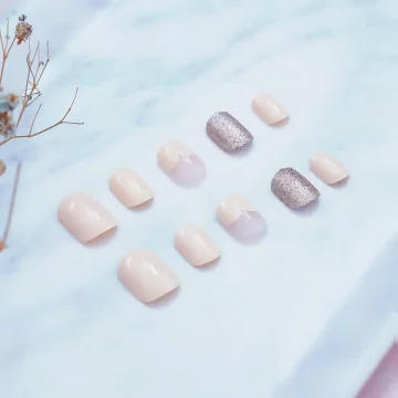 法式粉膚銀蔥亮面×穿戴式手指甲片×二十四入 .avif