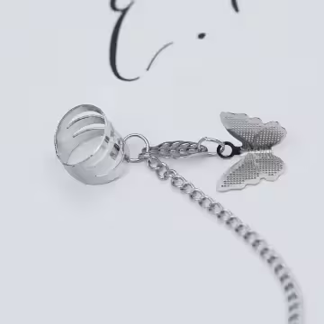 長桿蝴蝶飛×單邊耳骨吊墜耳環