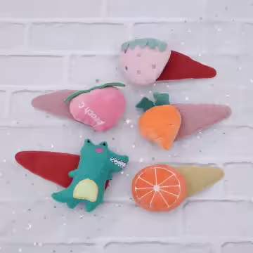 草莓布偶×髮夾