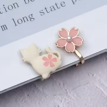 白貓粉櫻花卉×不對稱三角耳夾