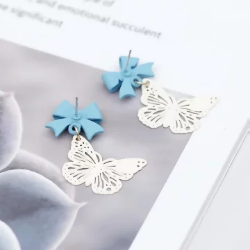 藍領結鏤空白蝴蝶×吊墜耳環.avif