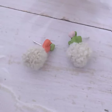 橙綠仙人掌米毛球×不對稱吊墜耳環.avif