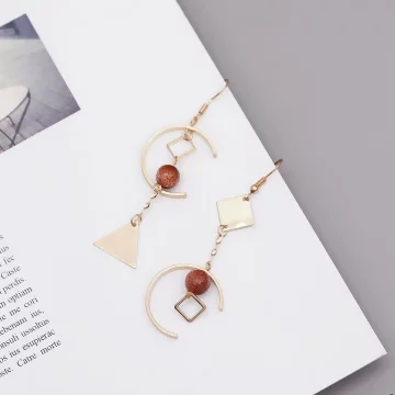 金沙球C字幾何×不對稱吊墜耳勾.avif