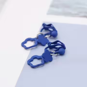 克萊因藍小花朵×三角耳夾
