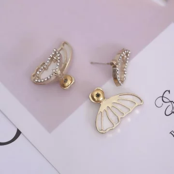 貝紋鏤空蝶翼×後掛式吊墜耳環.avif