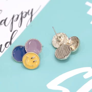 撞色笑臉×耳環.avif