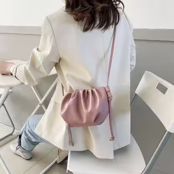 皺摺雲朵小包×皮革細繩斜背包×嫩粉