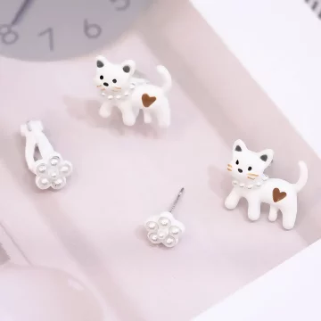 珍珠小花白貓×吊墜耳環.avif