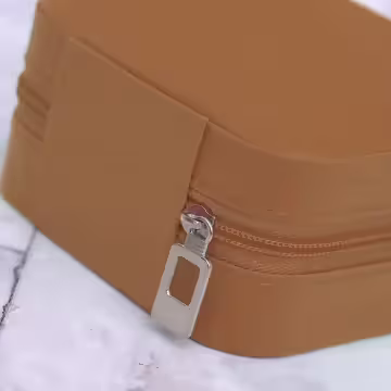 細紋皮革×拉鍊飾品盒×咖啡