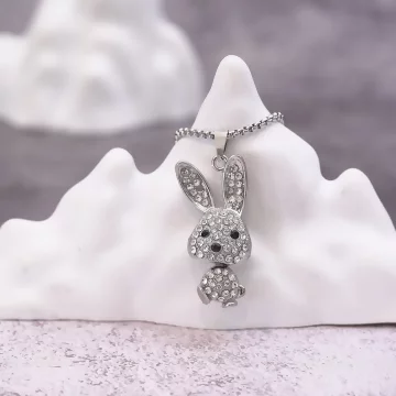 晶鑽小兔兔×中性長項鍊.avif