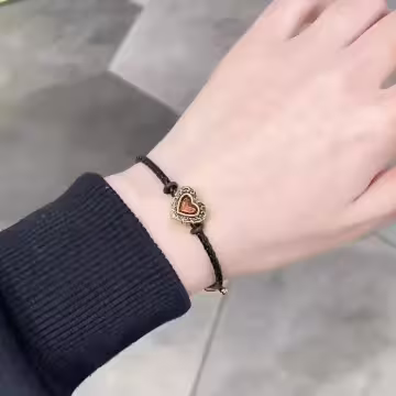 歐羅巴紅心&times;拉繩手鍊