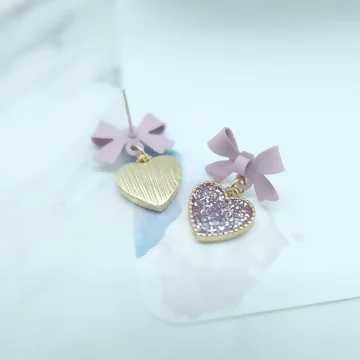 玫瑰閃粉白銀亮面×穿戴式手指甲片×二十四入 .avif