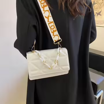 撞色鍊條織帶菱紋包×斜背包×白色