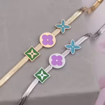 316鋼飾×老花圖騰×手鍊×銀色