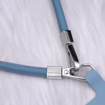 單色簡約皮革×手機斜背雙勾掛繩×藍色