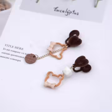 絨毛愛心小熊餅乾&times;不對稱蚊香盤U型耳夾