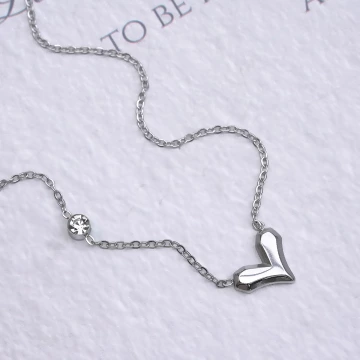 316鋼飾×愛心點鑽×鎖骨項鍊×銀色.avif