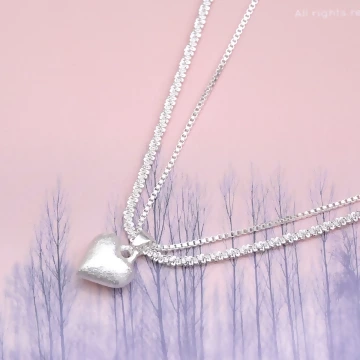 雙層磨砂愛心×鎖骨項鍊.avif