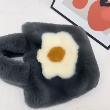 毛絨絨荷包蛋×鍊條斜背包×灰色