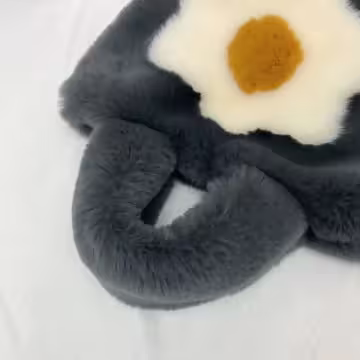 毛絨絨荷包蛋×鍊條斜背包×灰色