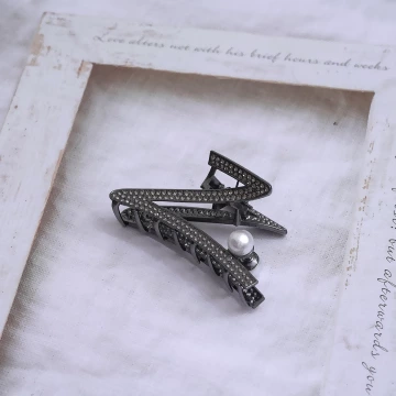 彎月款×輕奢晶鑽珍珠×鯊魚髮夾.avif