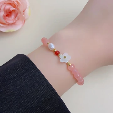 小白花草莓晶琉璃×固定式串珠手鍊.avif