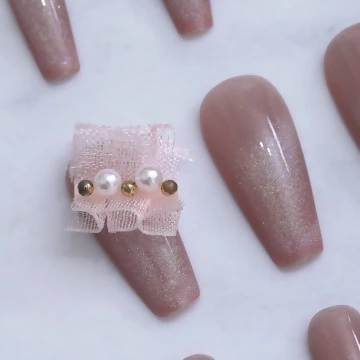 閃亮粉紅蕾絲亮面×穿戴式手指甲片×二十四入.avif