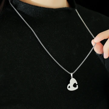 925銀飾×簡約磨砂愛心×鎖骨項鍊 .avif