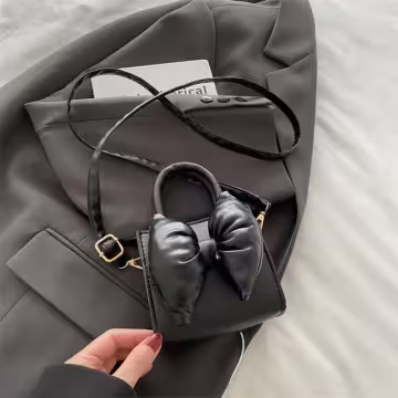 澎澎蝴蝶結小廢包×斜背包×黑色