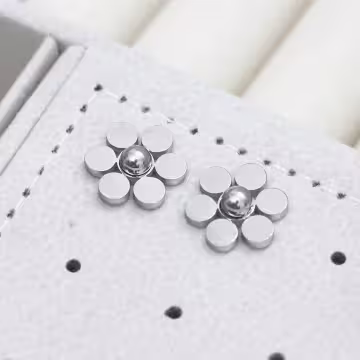 316鋼飾×小雛菊×耳釘×銀色