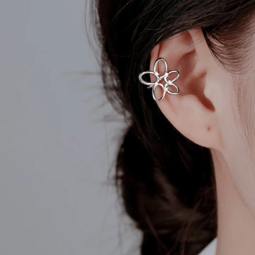 線條花朵×U型耳骨夾.avif