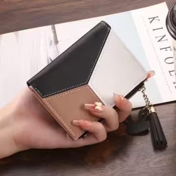 撞色拼接皮革×對折拉鍊短皮夾×黑色