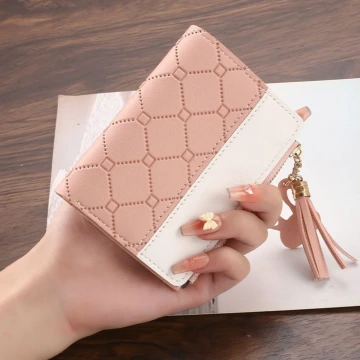 菱紋壓線×對折拉鍊短皮夾×粉紅.avif