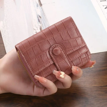簡約鱷魚紋皮革×風琴卡夾×粉紅.avif