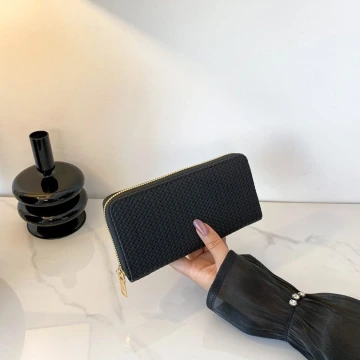 細編交織紋×拉鍊長皮夾×黑色.avif
