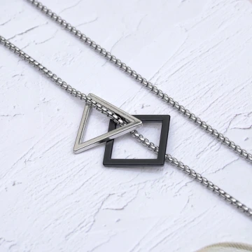 鏤空三角方塊×長項鍊.avif