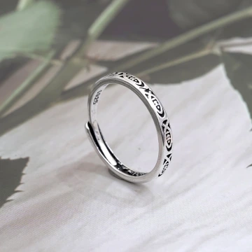 925銀飾×簡約磨砂愛心×鎖骨項鍊 .avif