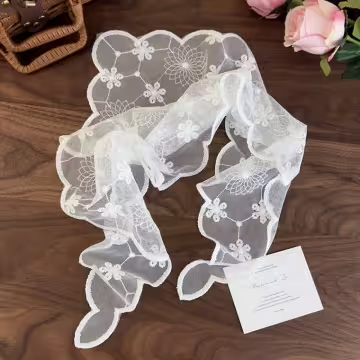 芙蓉出水×純白蕾絲×三角頭巾