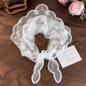 芙蓉出水×純白蕾絲×三角頭巾