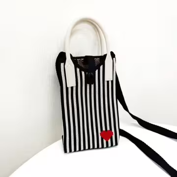黑條紋小紅心&times;針織&times;斜背包