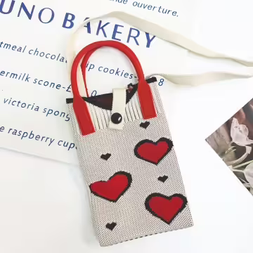 小小紅心&times;針織&times;斜背包