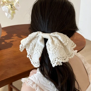 白蕾絲刺繡蝴蝶結×蝴蝶夾×髮夾.avif