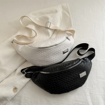 925銀飾×簡約磨砂愛心×鎖骨項鍊 .avif