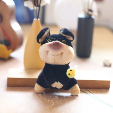 蜜蜂小黑狗×娃娃×掛件.avif