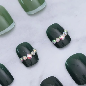 抹茶綠星芒亮面×穿戴式手指甲片×二十四入.avif