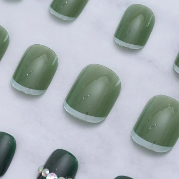 抹茶綠星芒亮面×穿戴式手指甲片×二十四入.avif