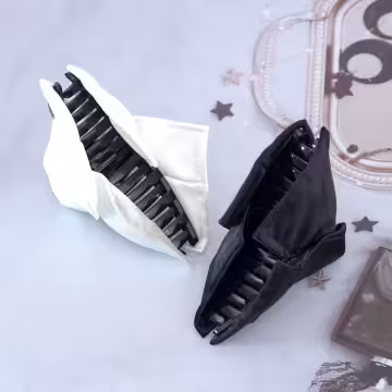 緞面包覆極簡風×鯊魚夾×共二色