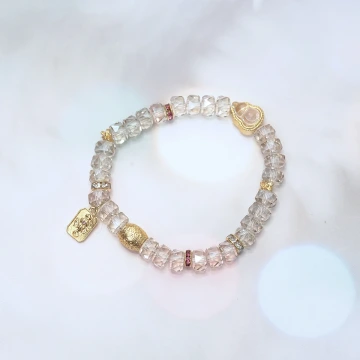 小白花草莓晶琉璃&times;固定式串珠手鍊.avif
